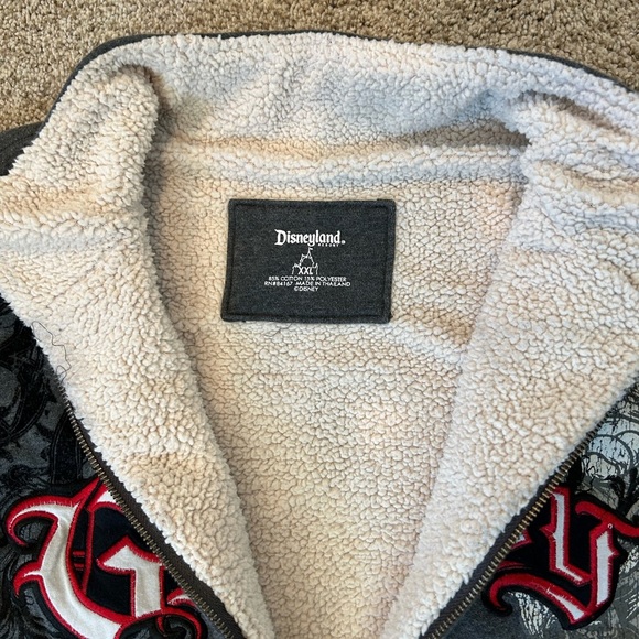 Disneyland Resort Grumpy Embroidered full zip sweatshirt. Sherpa fleece lined. - Picture 5 of 10